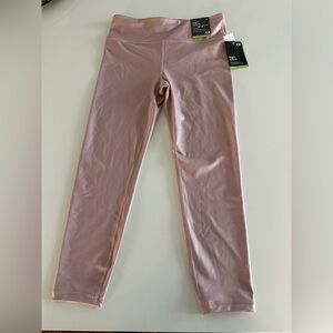 NWT! GAPfit Eclipse High Rise ⅞ length leggings in PEARL PINK 💗 Size S